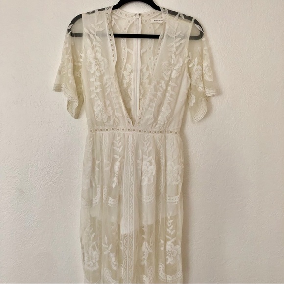 Honey punch white lace maxi - Picture 5 of 8